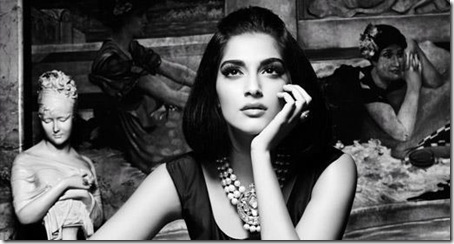 sonam-kapoor-notch-03