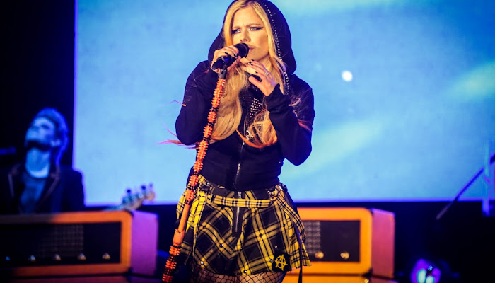 3 canciones que no sabías que Avril Lavigne escribió para otros artistas