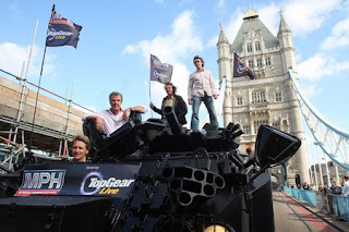 Top Gear terrorizes London with tank to kick off live tour