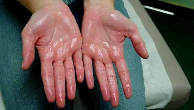 Khi nam giới ngủ, 3 vùng này trên cơ thể đổ mồ hôi nhiều ngầm cảnh báo thận đang bị tổn thương - Ảnh 1.