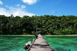 Berwisata di Pulau Kakaban Berau