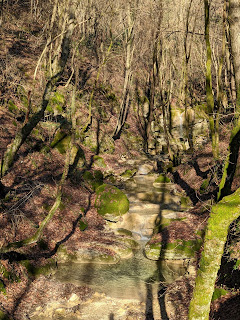 Views along the Torrente Tremana trail to Maresana.