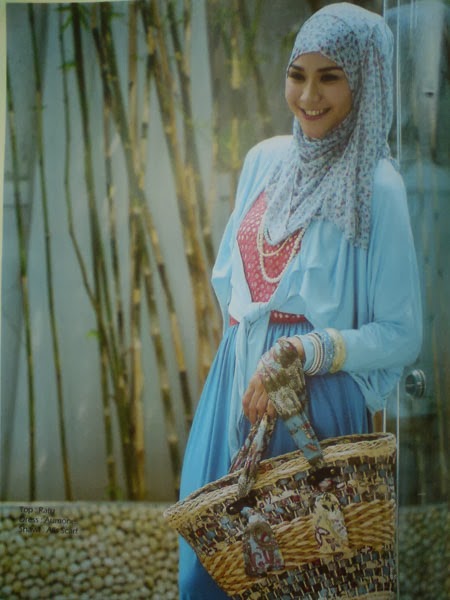 Zaskia Mecca Hijab Style  Hijab