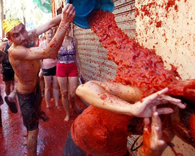 Tomato Fight In Bunol Spain Seen On www.coolpicturegallery.net