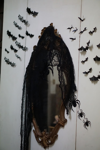 Life Is A Shoe Style Blog Decorating For Halloween