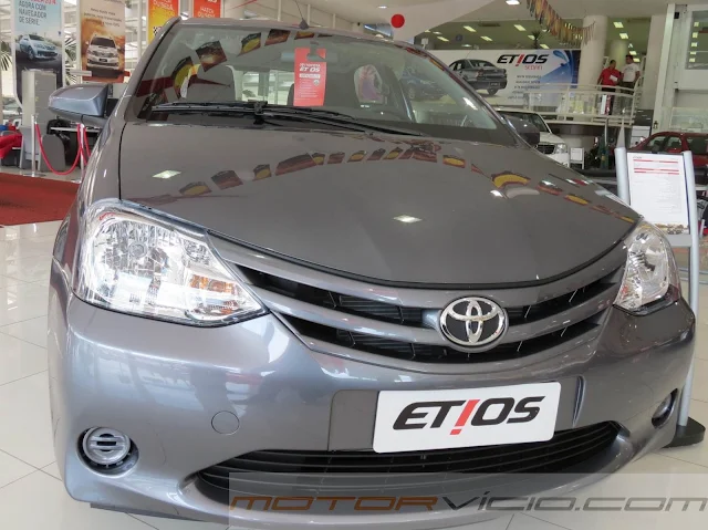 carro Etios Toyota 2014