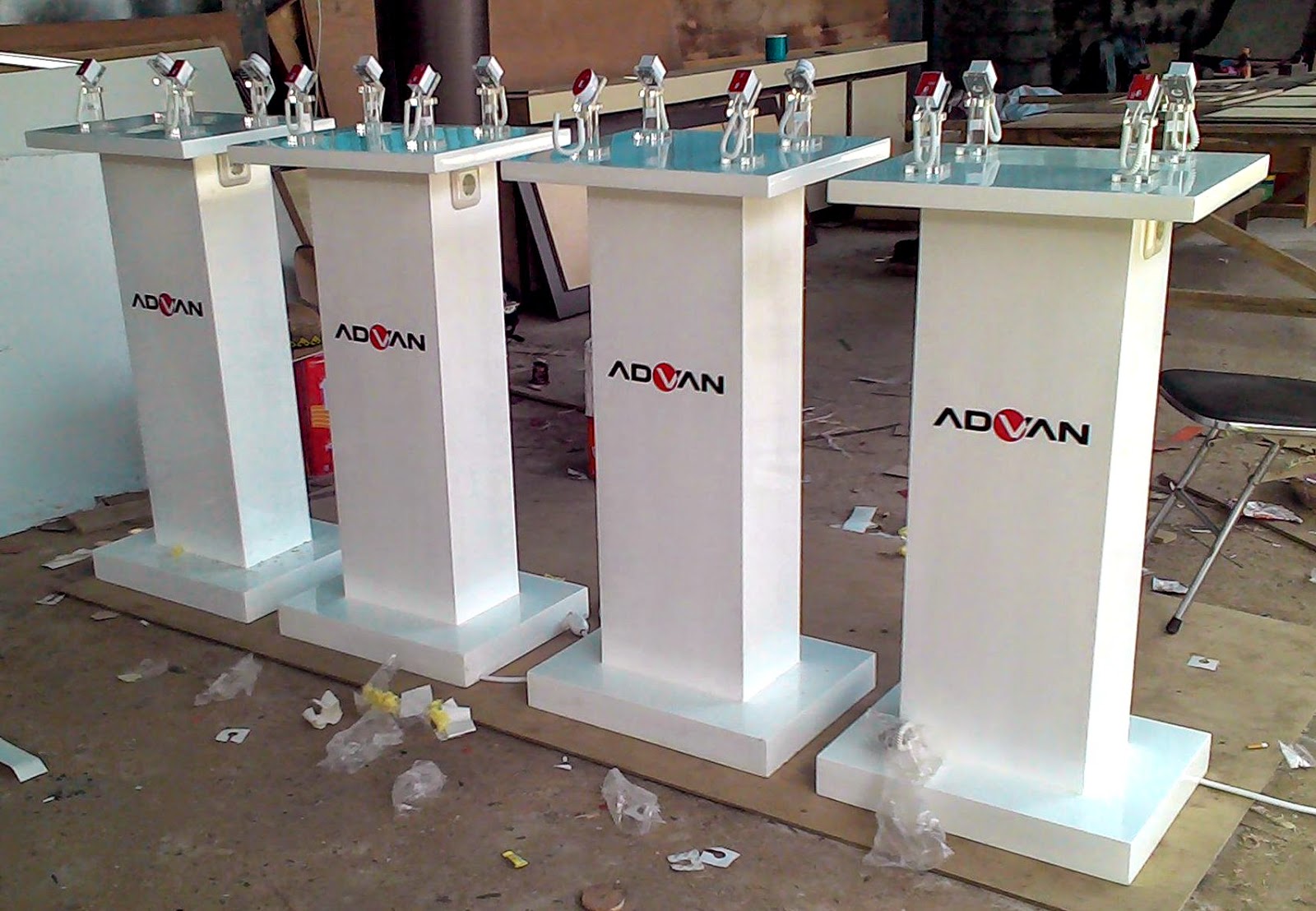 Desain Interior Samarinda Advan Display Stand