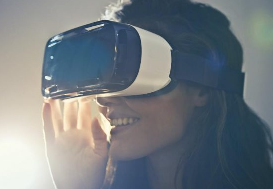 Considerable Advancement in Augmented Reality (AR) and Virtual Reality (VR)