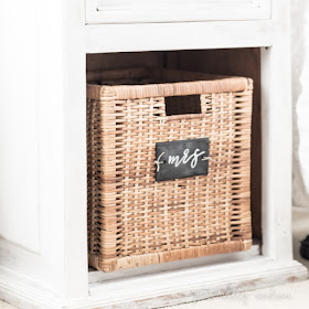 How to whitewash dated pine bedside tables with white chalk paint for a fresh farmhouse look. Includes before and after photos | personallyandrea.com