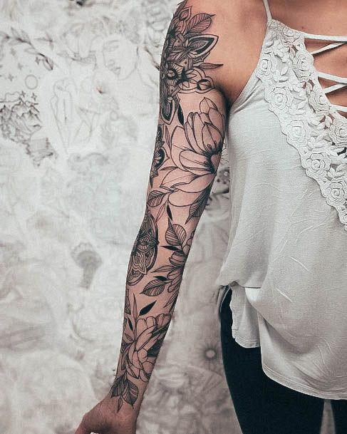 Tatuagens com flores - 42 mangas femininas