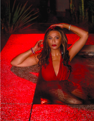 Tina Knowles 1