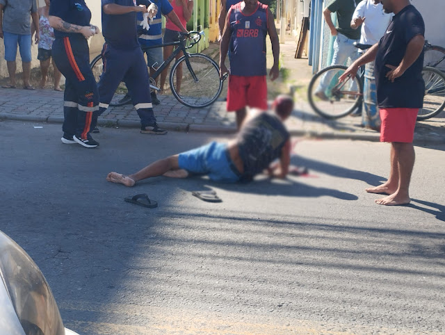 Motorista bate em moto, tenta fugir sem prestar socorro e se urina ao ser encontrado, em Três Rios