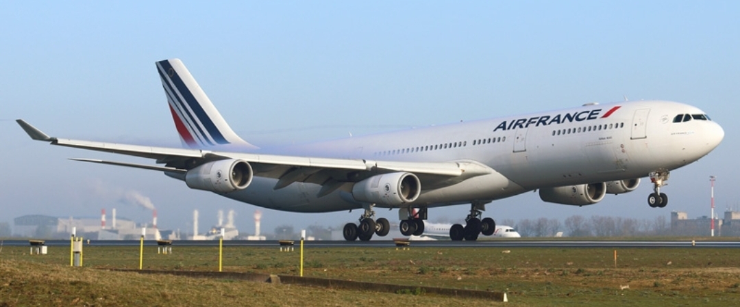 Air France Airbus A340