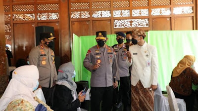   Pembelajaran Tatap Muka Mulai Dilaksanakan April, Kapolri Berharap Vaksinasi Segera Selesai 