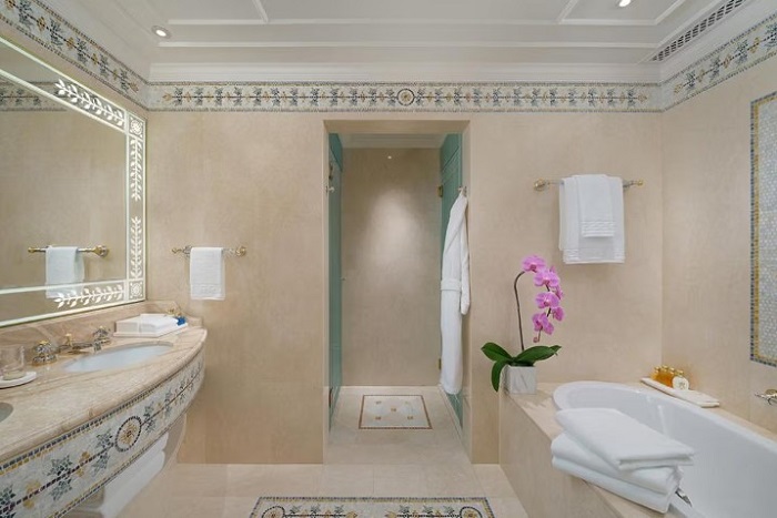 Palazzo Versace Macau Hotel Bathroom Photos