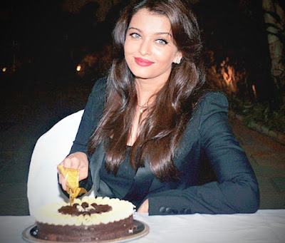 photos:Aishwarya Rai Bachchan Celebrates her 41th Birthday 2015-2016