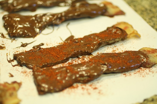 Panceta cubierta en chocolate picante / Chocolate covered bacon