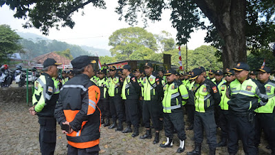  Kasat Binmas polres Sragen lepas Touring 150 personil Senkom Mitra Polri Kabupaten Sragen