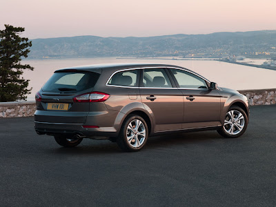 2011 Ford Mondeo Car Wallpaper