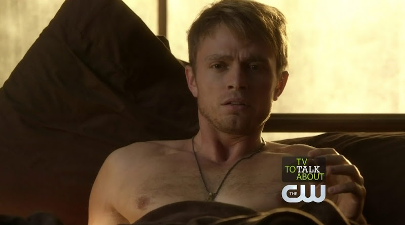 Wilson Bethel Shirtless in Hart of Dixie s1e19