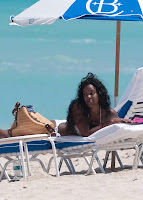 Kelly Rowland Bikini Pictures