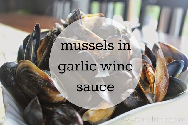 mussels in garlic wine sauce