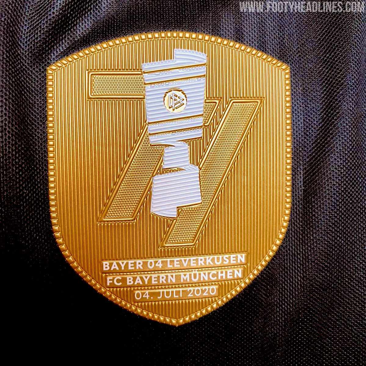 Amazing Gold 2020 German DFB Pokal Final Kit Badge ...