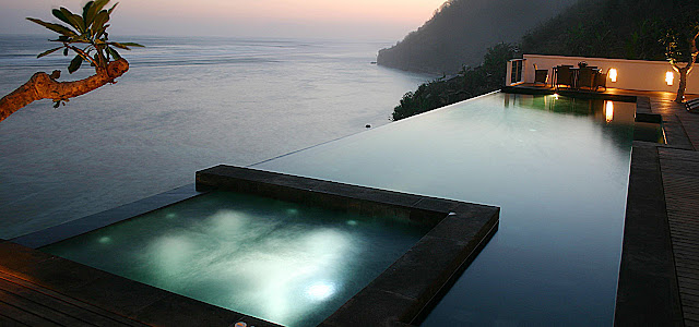 SWIMMING POOL WITH BALI ATMOSPHERE IDEA