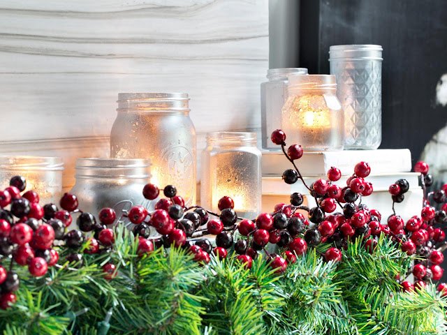 Article Semesters and Seasons: Holiday Decorating Solutions for Dorms and Tiny Spaces, Read Now