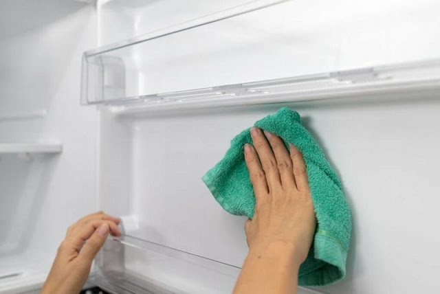 Vệ sinh tủ lạnh theo định kỳ