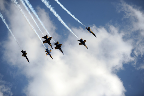Lynchburg Regional Airshow preps for Blue Angels, other ...
