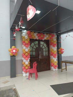 Ahli DEKORASI BALON - JUAL DEKORASI BALON - JASA DEKORASI BALON -BALON DEKORASI  dengan berbagai pilihan paket Dekorasi Balon sesuai kebutuhan Whatsapp 085774631992.