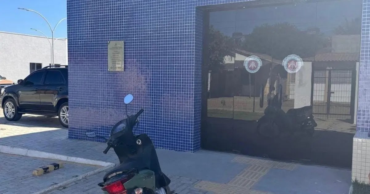 PM PRENDE HOMEM QUE CIRCULAVA COM MOTO ROUBADA EM SANTA RITA DE CÁSSIA