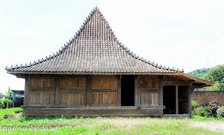 Rumah Adat Kudus 4