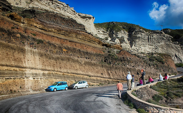 Santorini Greece island volcano caldera Minoan eruption geology travel copyright rocdoctravel.com