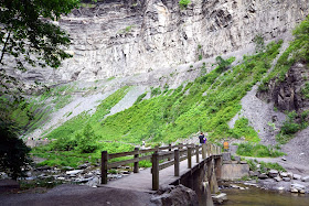 Walking the streambed in Taughannock Falls State Park