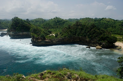 pantai tersembunyi di Malang, pantai di Malang, pantai belum terjamah di Malang