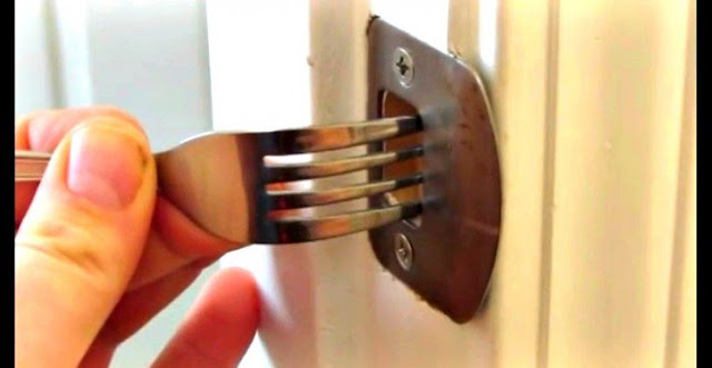 She puts a fork every evening in the lock of her front door. The reason will surprise you!