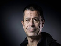 French non-fiction author Emmanuel Carrere wins top Spanish award.