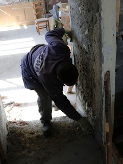 Bekir doing the doorway