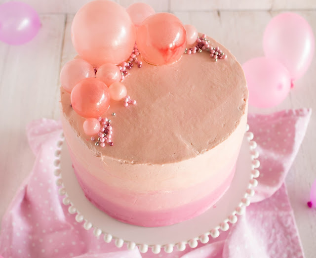 Cassie Cakes Pink Bubble Strawberry Butter Cake