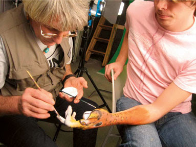 great man doing handpainting