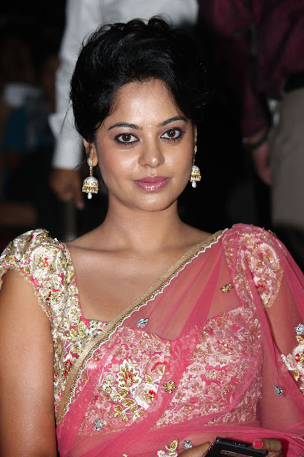 Actress Bindhu Madhavi Pink Saree Photos