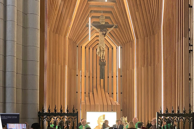arquitectura madera cedro capilla almudena
