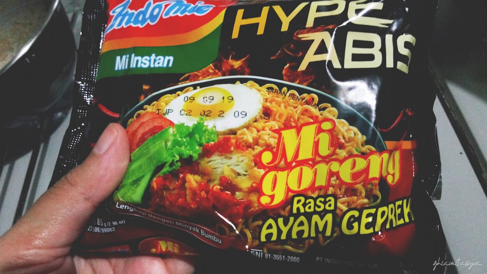 Hype Abis Indomie Rasa Ayam  Geprek  Color Spectrum