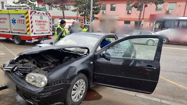 Accident între un autocar și un autoturism, pe strada Traian Vuia din municipiul Suceava