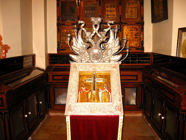 Реликварий Животворящего Креста в Храме Гроба Господня в Иерусалиме
