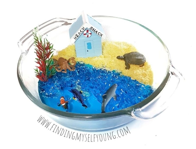 jello beach small world