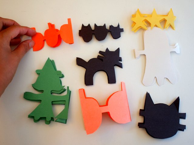 Fun Halloween Paper Cut Chains Kids Craft