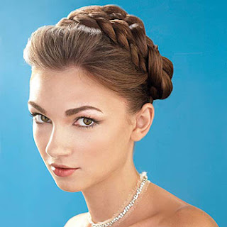 Wedding Hairstyles For Beach Wedding